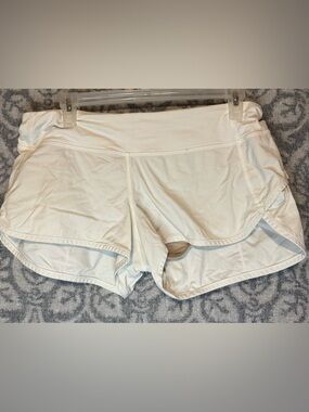 Lululemon Speed Up Shorts – White  size 8